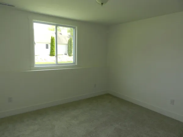 $409,900 | 558 Swan River Drive, Benton Harbor, MI 49022