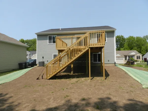 $409,900 | 558 Swan River Drive, Benton Harbor, MI 49022