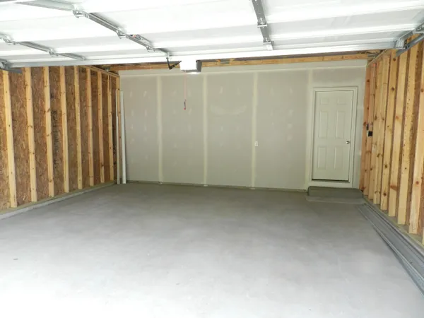 $409,900 | 558 Swan River Drive, Benton Harbor, MI 49022