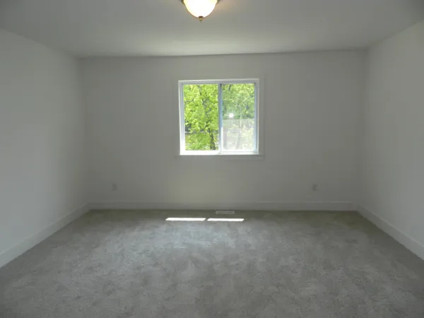 $409,900 | 558 Swan River Drive, Benton Harbor, MI 49022