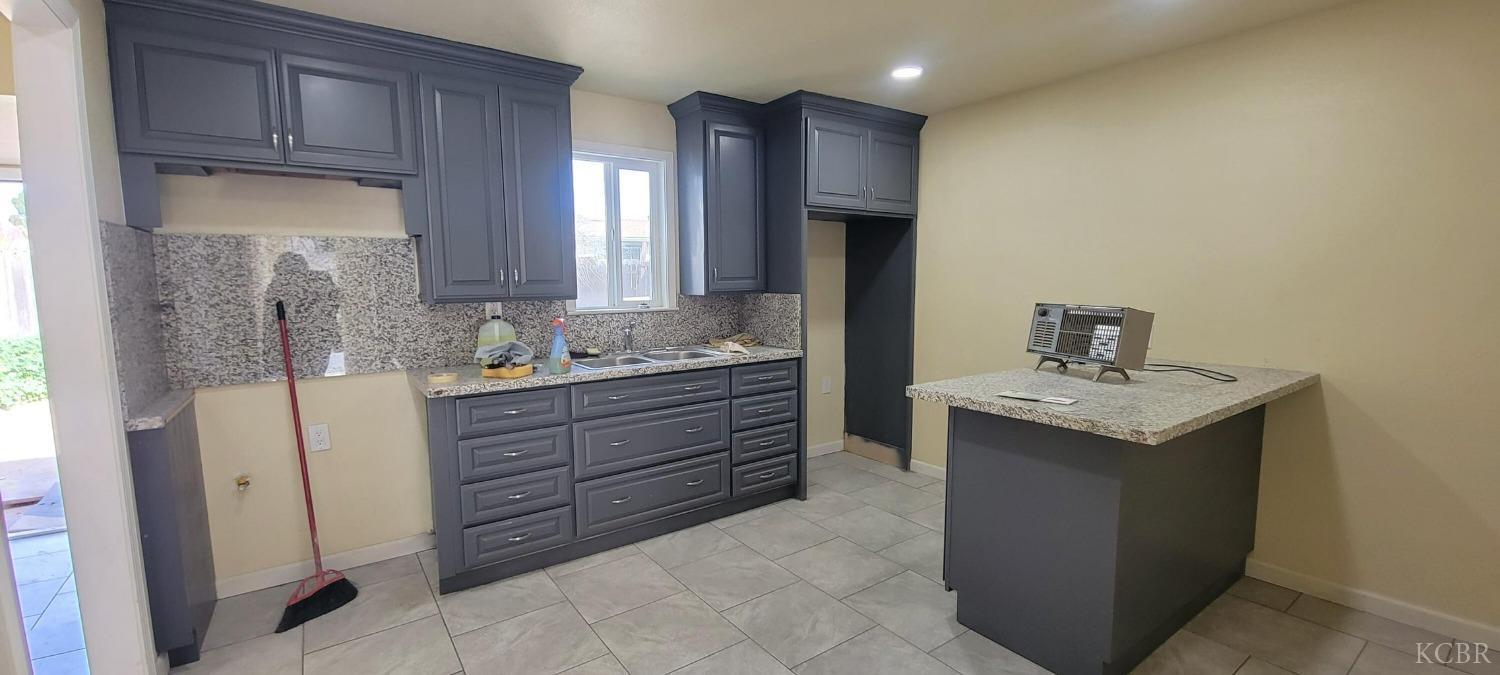896 Rider Avenue Salinas, CA 93905 - Photo 2 of 6 Gallery Image 2