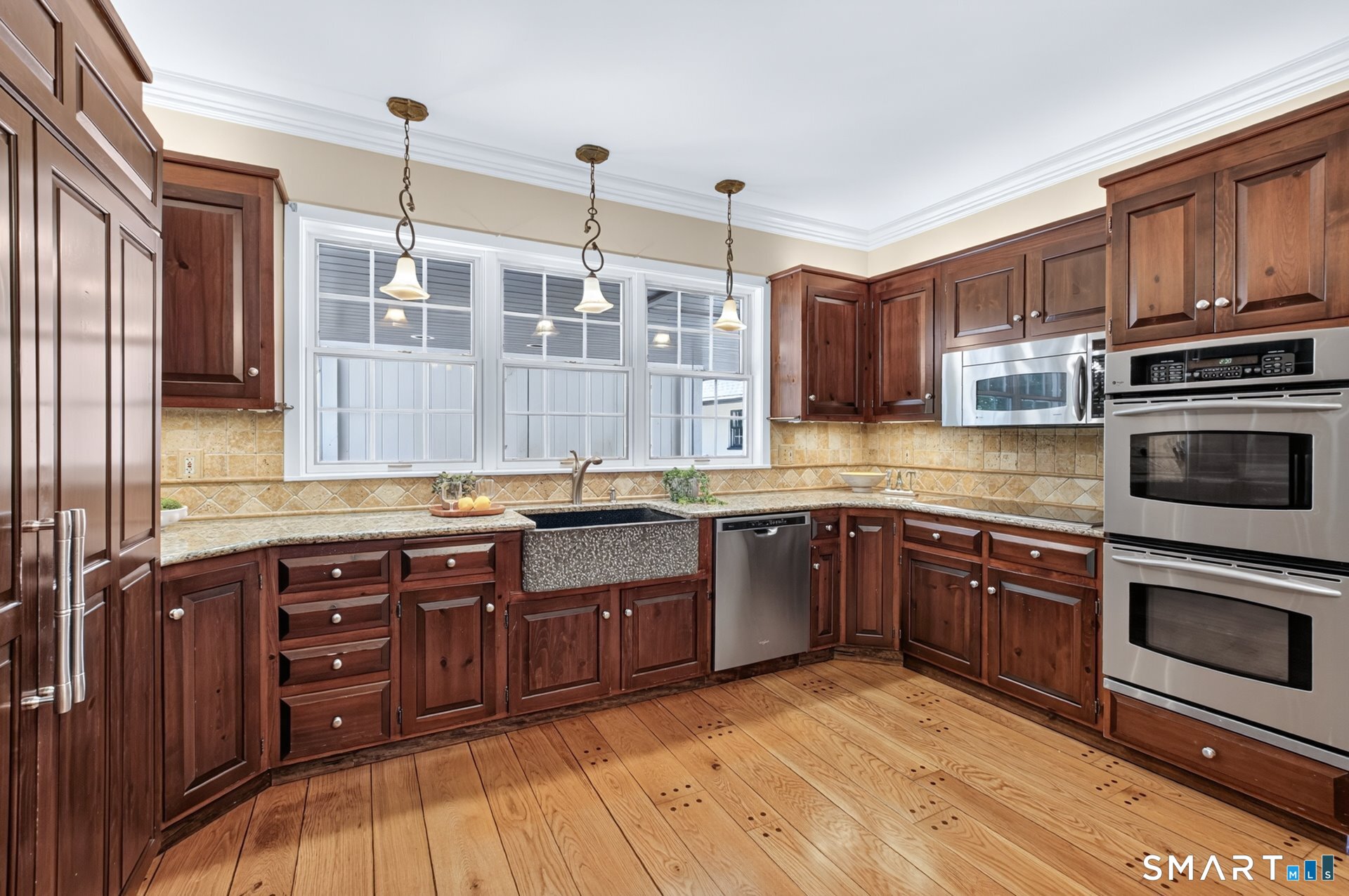 88 W Road Canton, CT 06019 - Photo 15 of 38