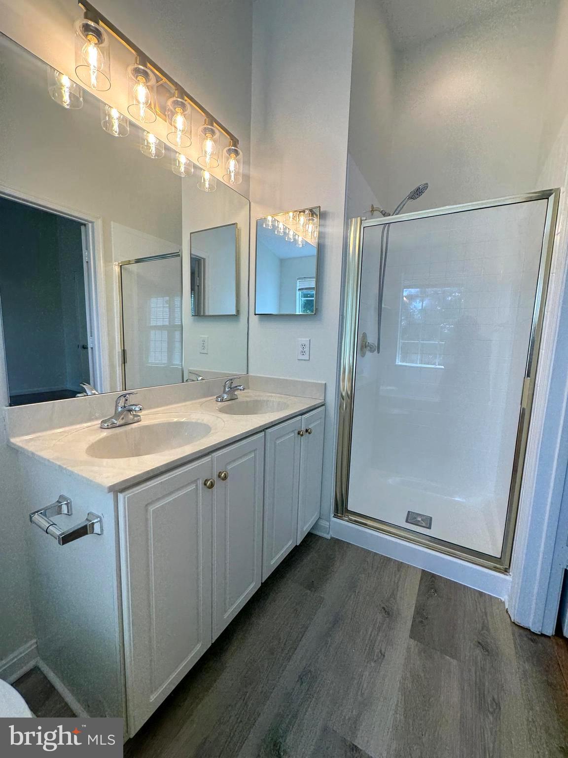 15110 Deer Valley Terrace Silver Spring, MD 20906 - Photo 22 of 32 Master bathroom with separate tub and shower