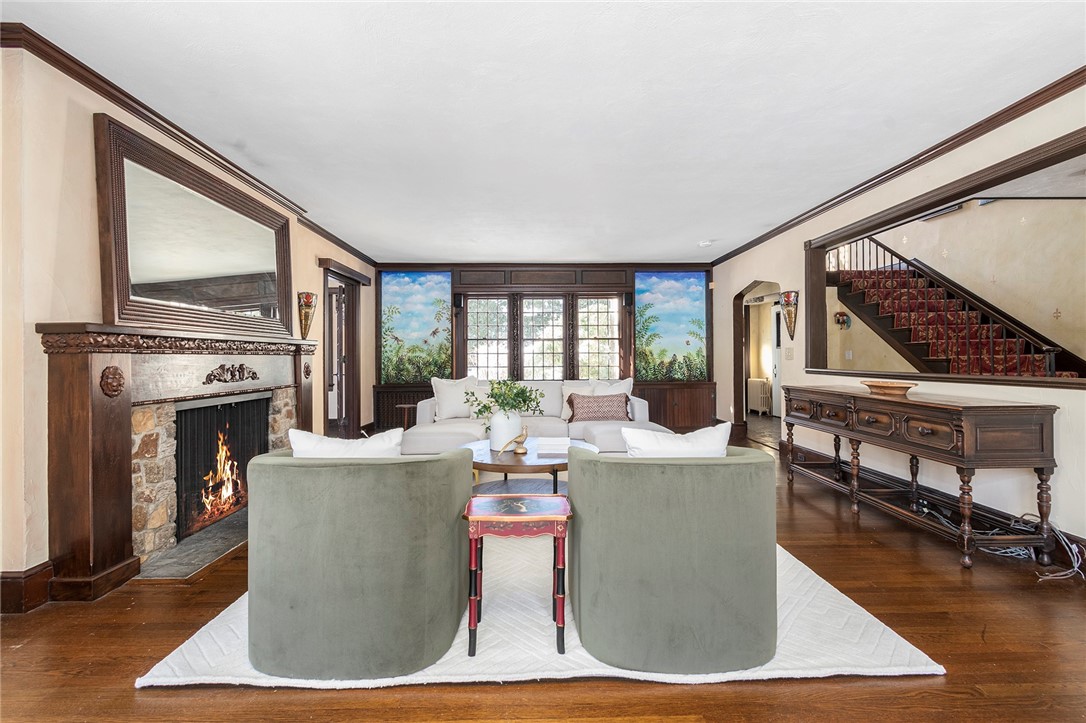 192 Cedar Street Warwick, RI 02818 - Photo 11 of 49