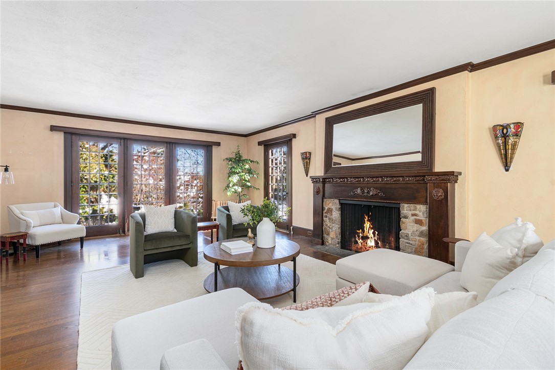 192 Cedar Street Warwick, RI 02818 - Photo 14 of 49