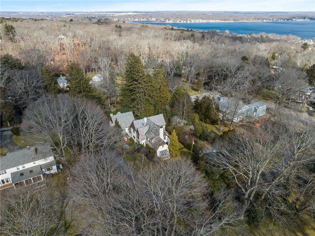 192 Cedar Street Warwick, RI 02818 - Photo 3 of 49