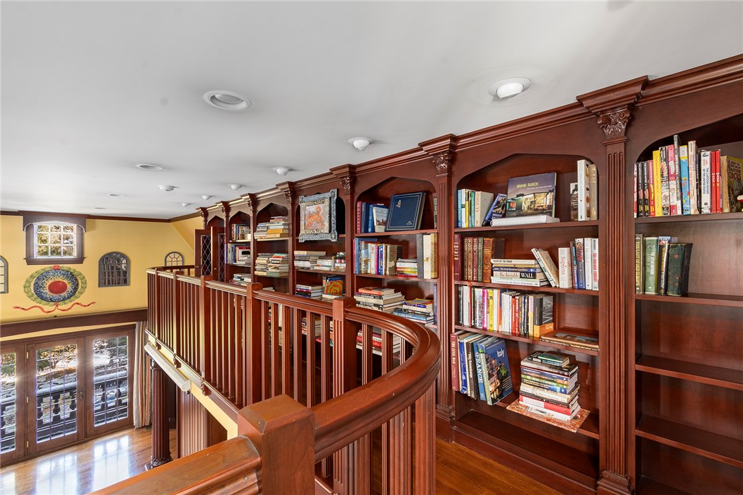 192 Cedar Street Warwick, RI 02818 - Photo 31 of 49