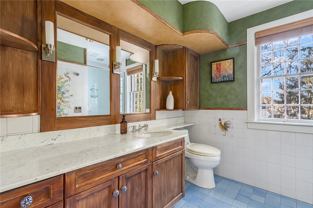 192 Cedar Street Warwick, RI 02818 - Photo 39 of 49