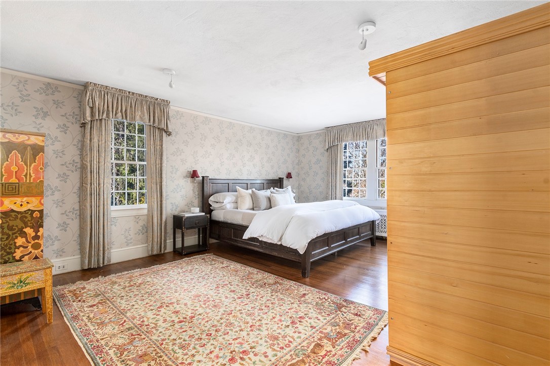 192 Cedar Street Warwick, RI 02818 - Photo 41 of 49