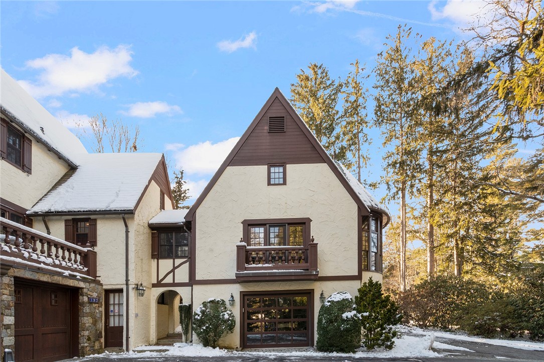 192 Cedar Street Warwick, RI 02818 - Photo 6 of 49