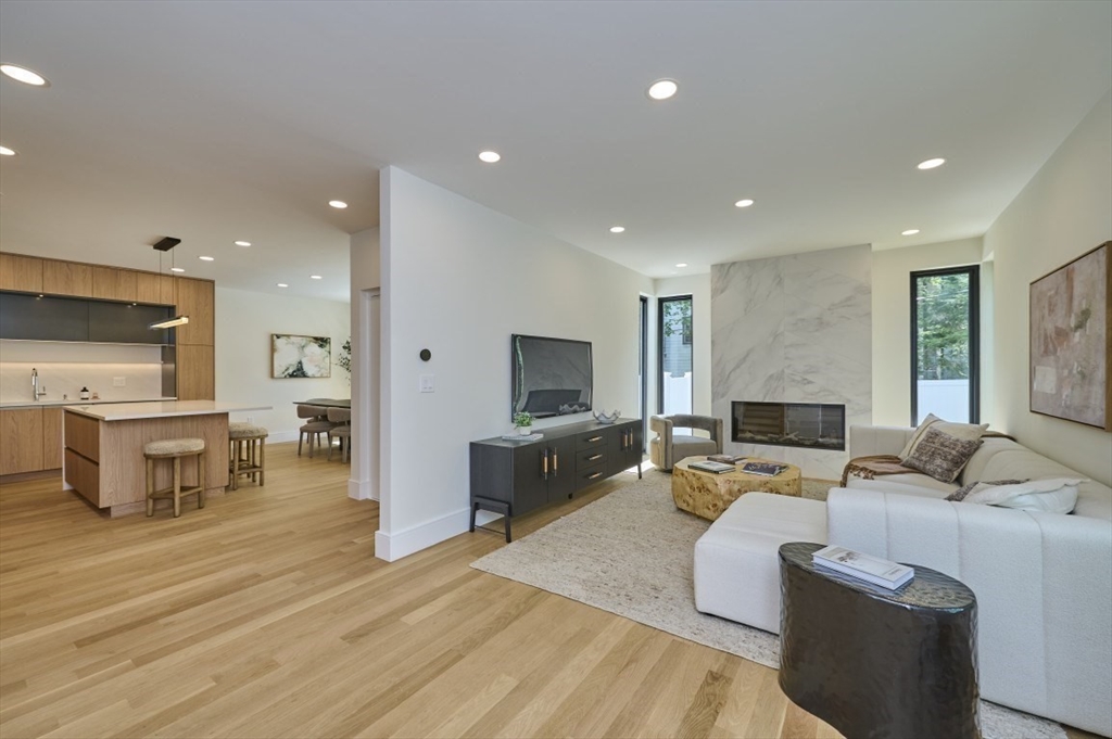 123 Fuller Street, Unit B Brookline, MA 02446 - Photo 6 of 41
