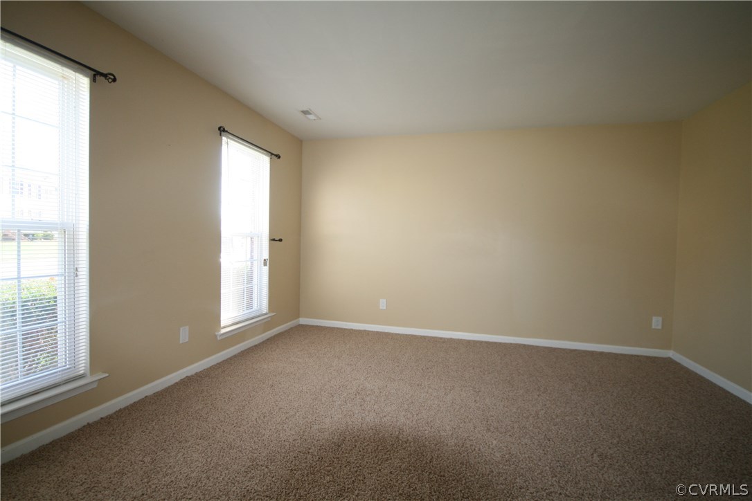 2815 Amherst Ridge Loop Colonial Heights, VA 23834 - Photo 5 of 19 Formal living room