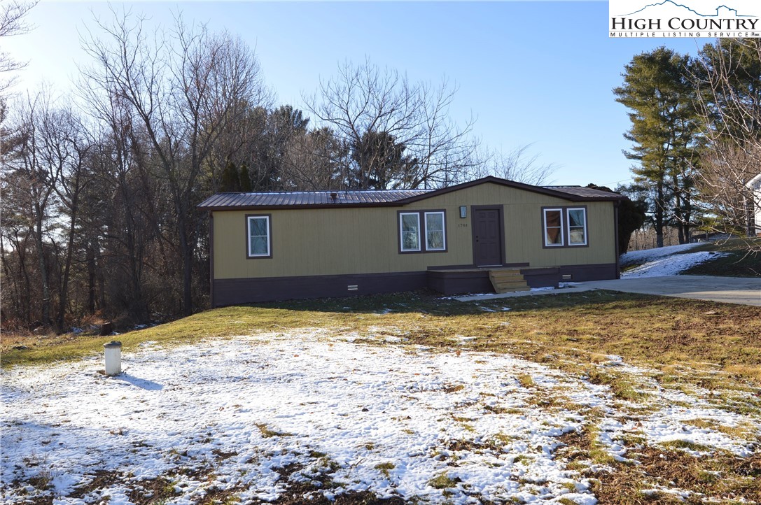 1781 Fries Road Galax, VA 24333 - Photo 2 of 37 Gallery Image 2