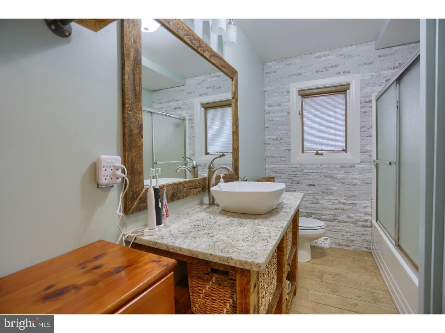 325 Fisher Road Reading, PA 19601 - Photo 7 of 14 Bathroom