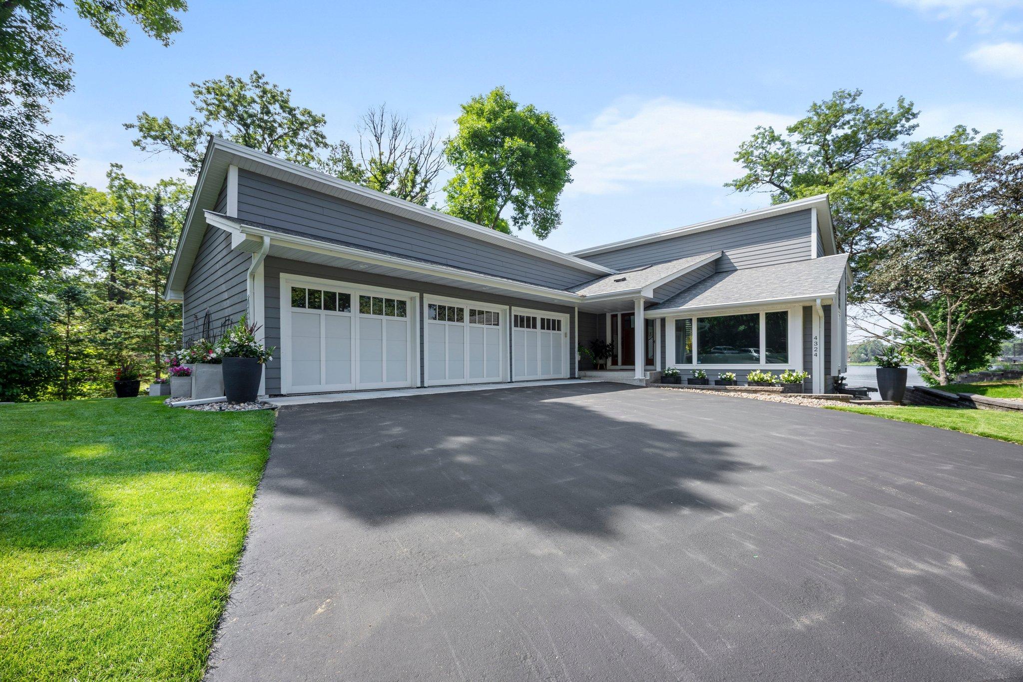 4324 Lakepoint Court Shoreview, MN 55126 - Photo 11 of 109