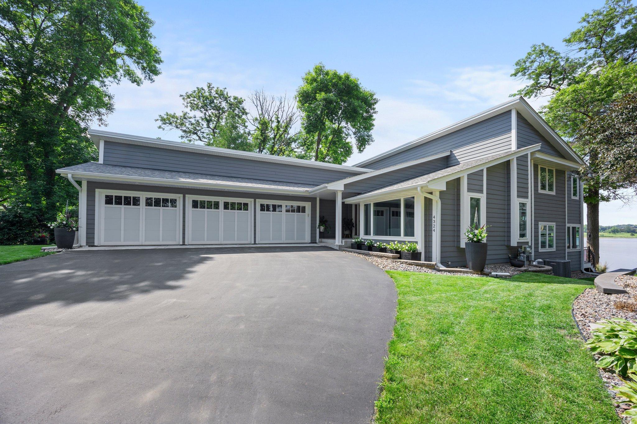 4324 Lakepoint Court Shoreview, MN 55126 - Photo 13 of 109