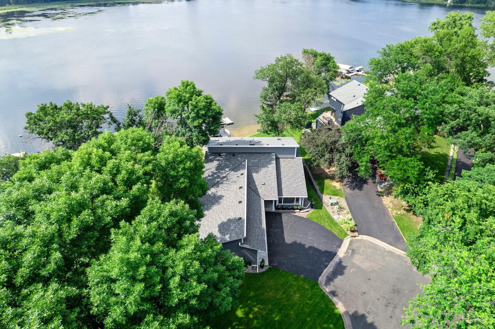 4324 Lakepoint Court Shoreview, MN 55126 - Photo 3 of 109