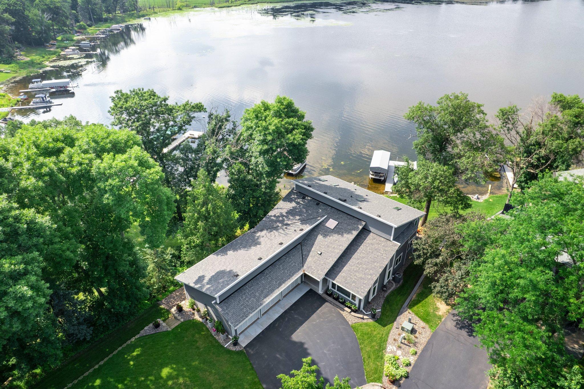 4324 Lakepoint Court Shoreview, MN 55126 - Photo 4 of 109
