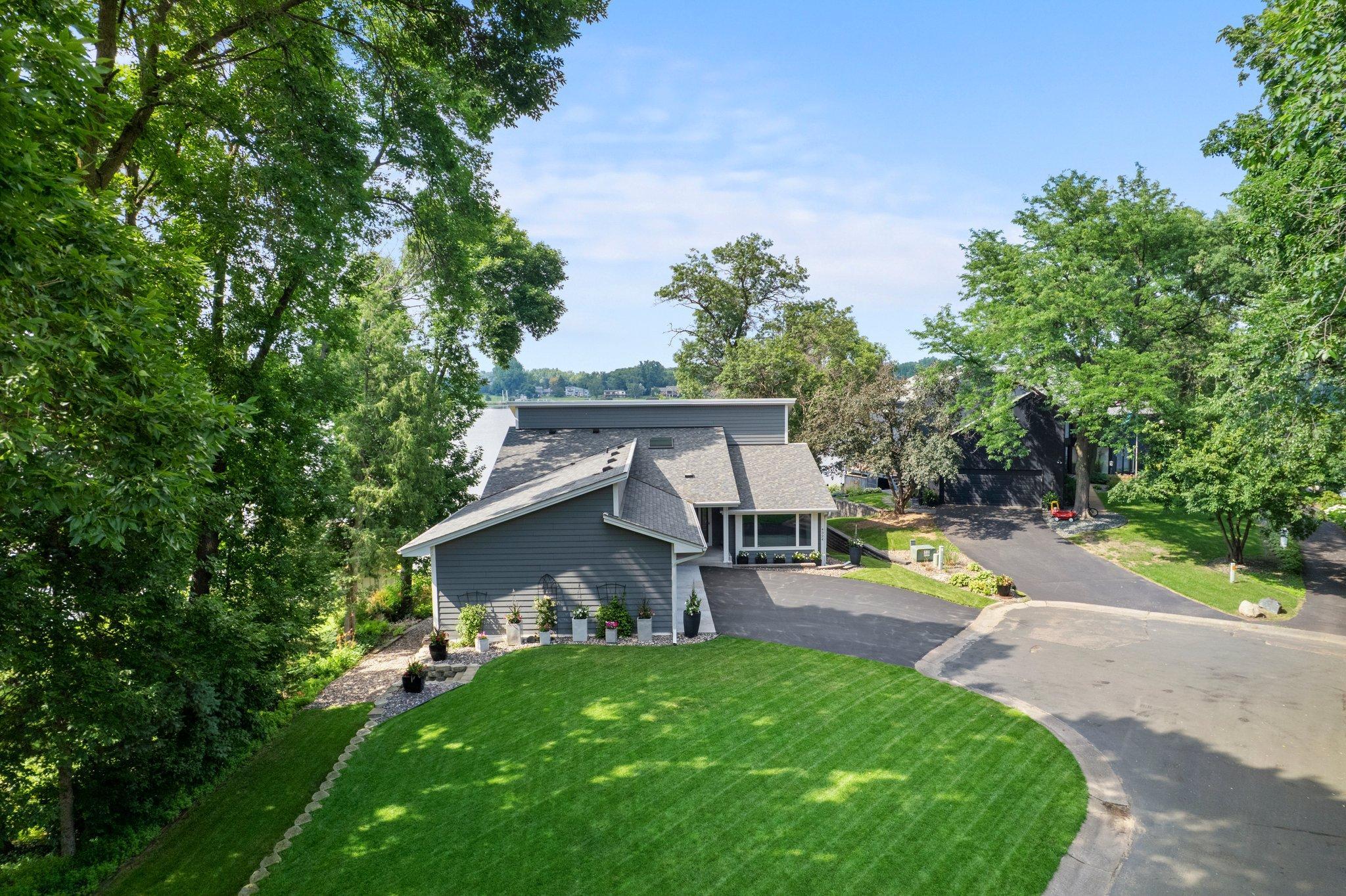 4324 Lakepoint Court Shoreview, MN 55126 - Photo 5 of 109