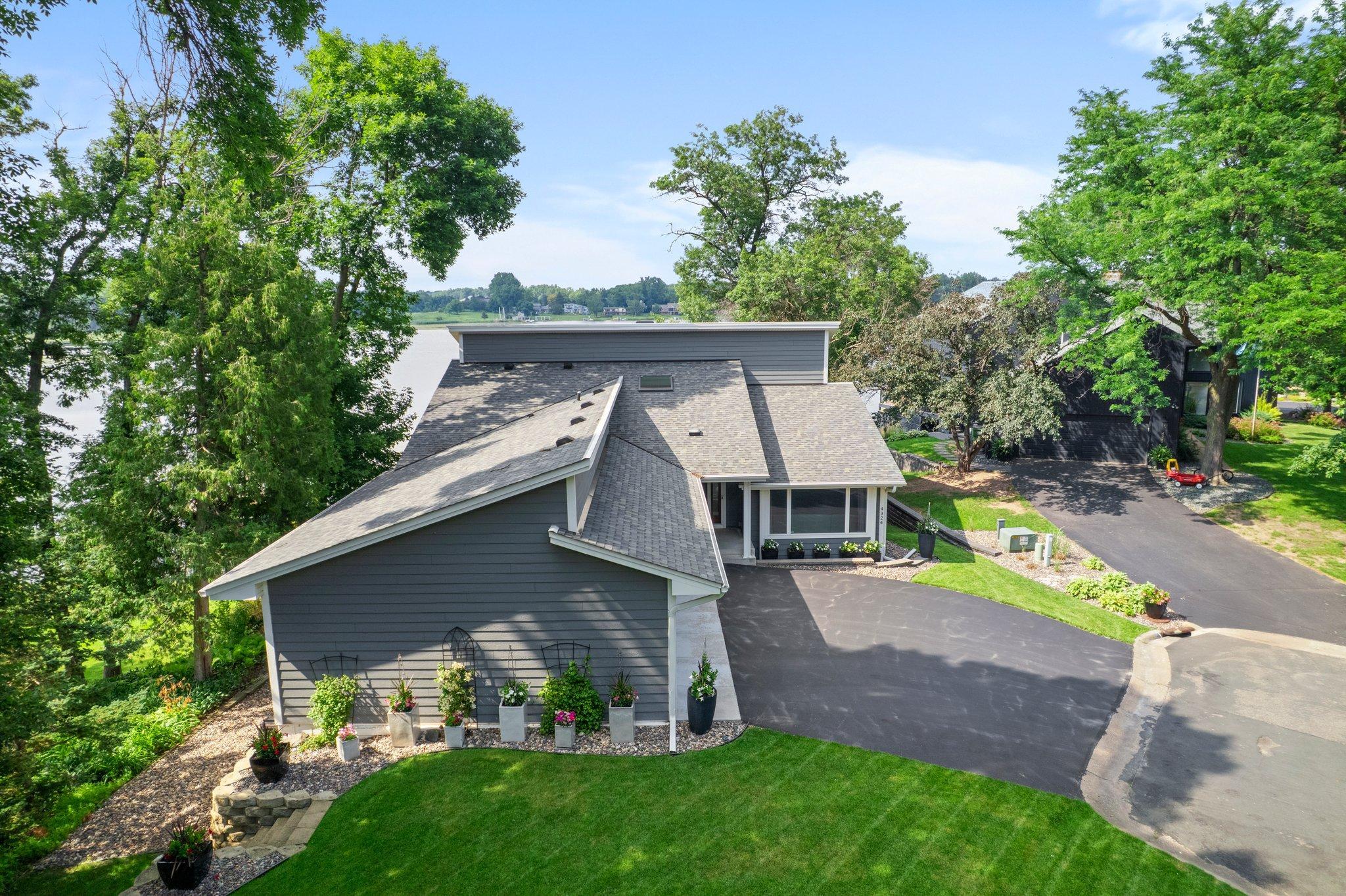 4324 Lakepoint Court Shoreview, MN 55126 - Photo 6 of 109