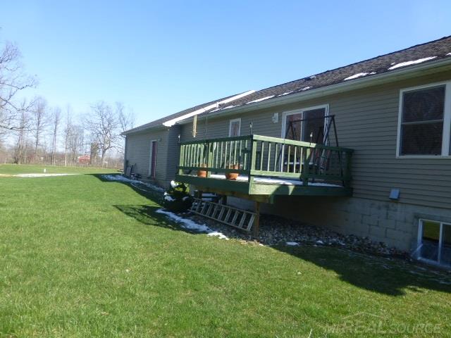8101 Petz Road Imlay City, MI 48444 - Photo 5 of 23 Gallery Image 5
