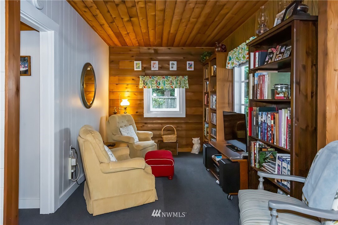 6991 Clover Valley Road Southeast Port Orchard, WA 98367 - Photo 31 of 40 Gallery Image 31