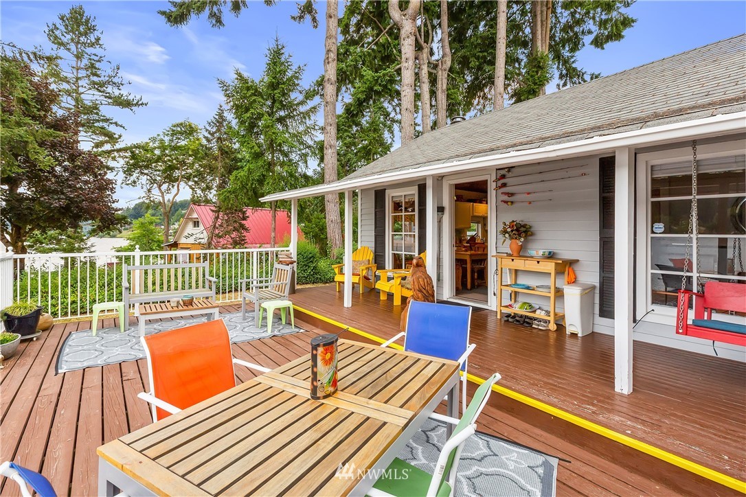 6991 Clover Valley Road Southeast Port Orchard, WA 98367 - Photo 9 of 40 Gallery Image 9