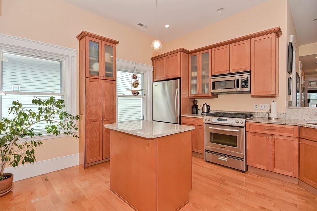 41 Farragut Road, Unit 3 Boston, MA 02127 - Photo 1 of 32 Gallery Image 1