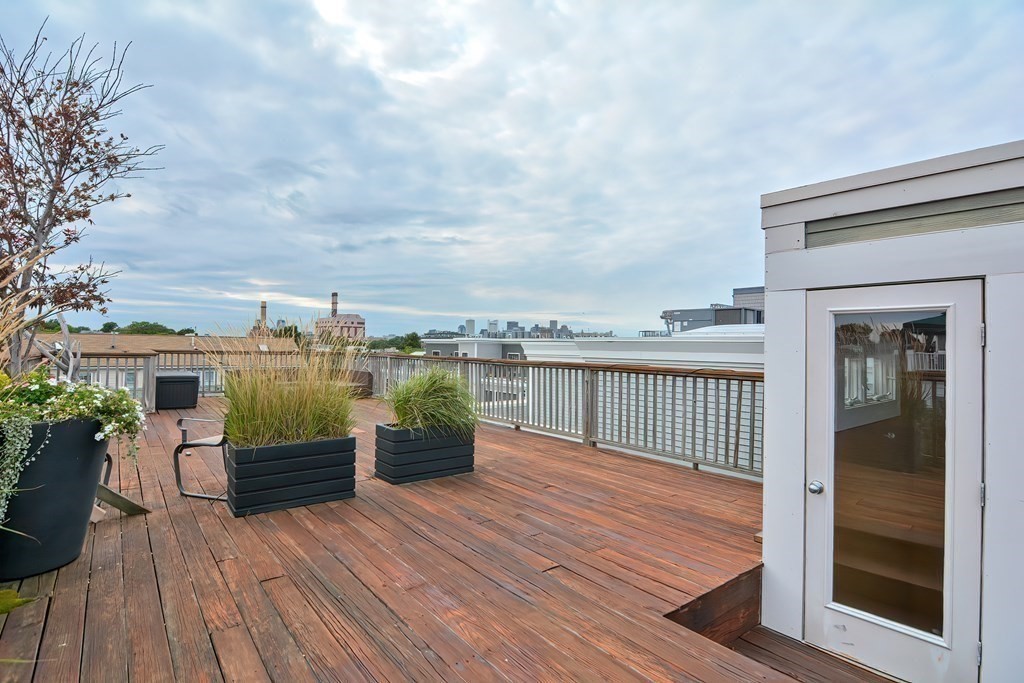 41 Farragut Road, Unit 3 Boston, MA 02127 - Photo 28 of 32 Gallery Image 28