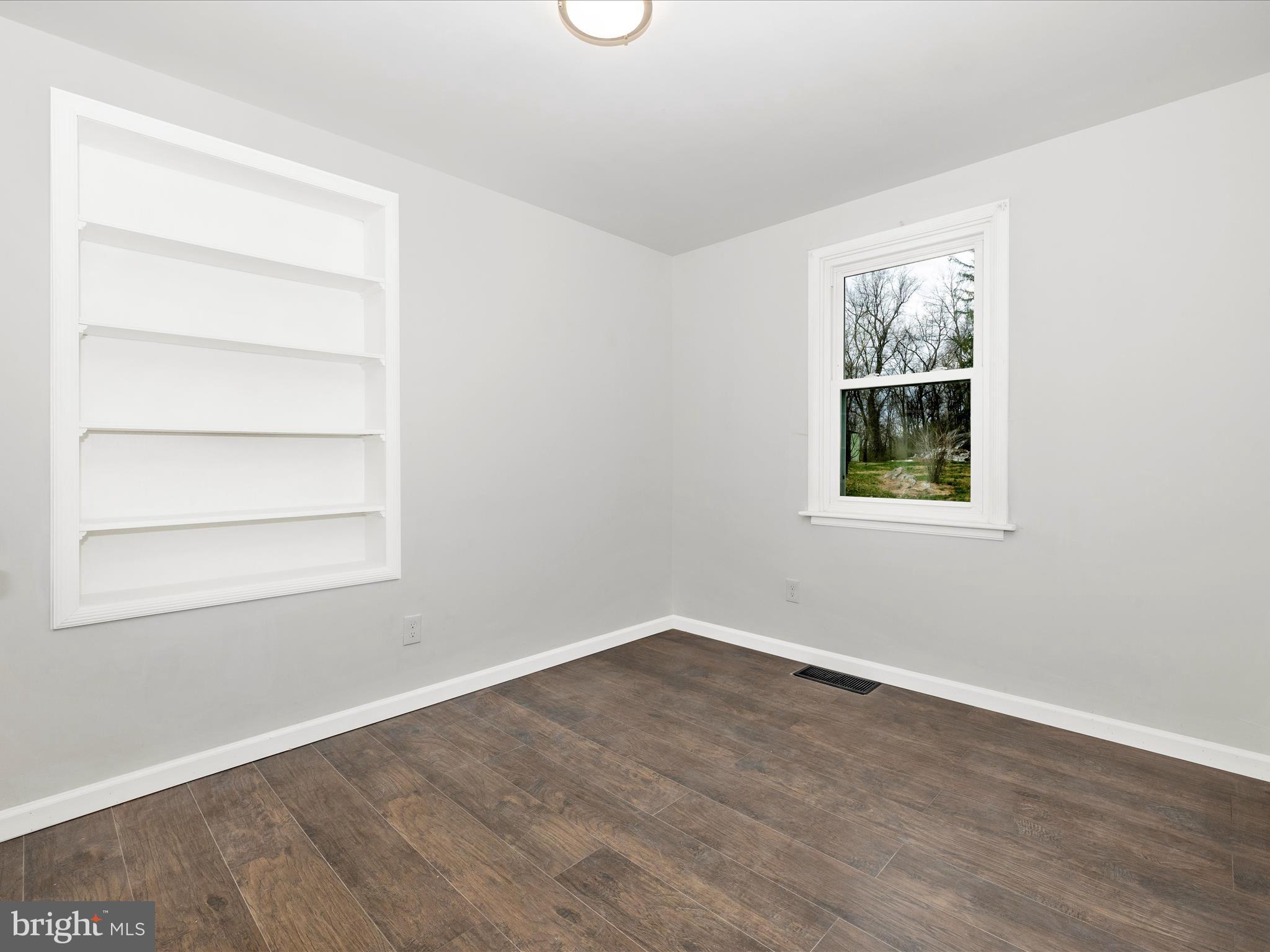 9732 Garis Shop Road Hagerstown, MD 21740 - Photo 47 of 89 Bedroom 4