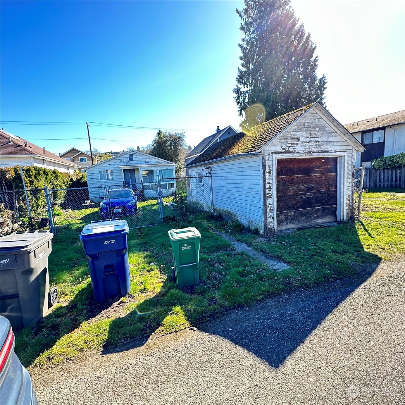 535 Smithers Avenue South Renton, WA 98057 - Photo 7 of 15 a view of a house with a garden and pathway
