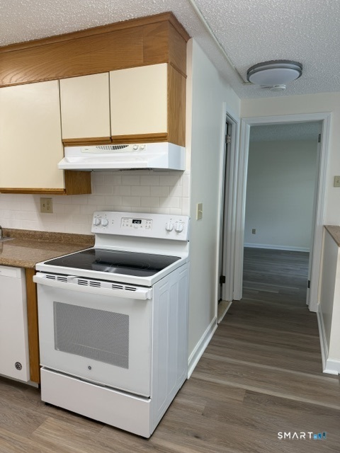 949 Pleasant Valley Road, Unit 23 South Windsor, CT 06074 - Photo 5 of 14