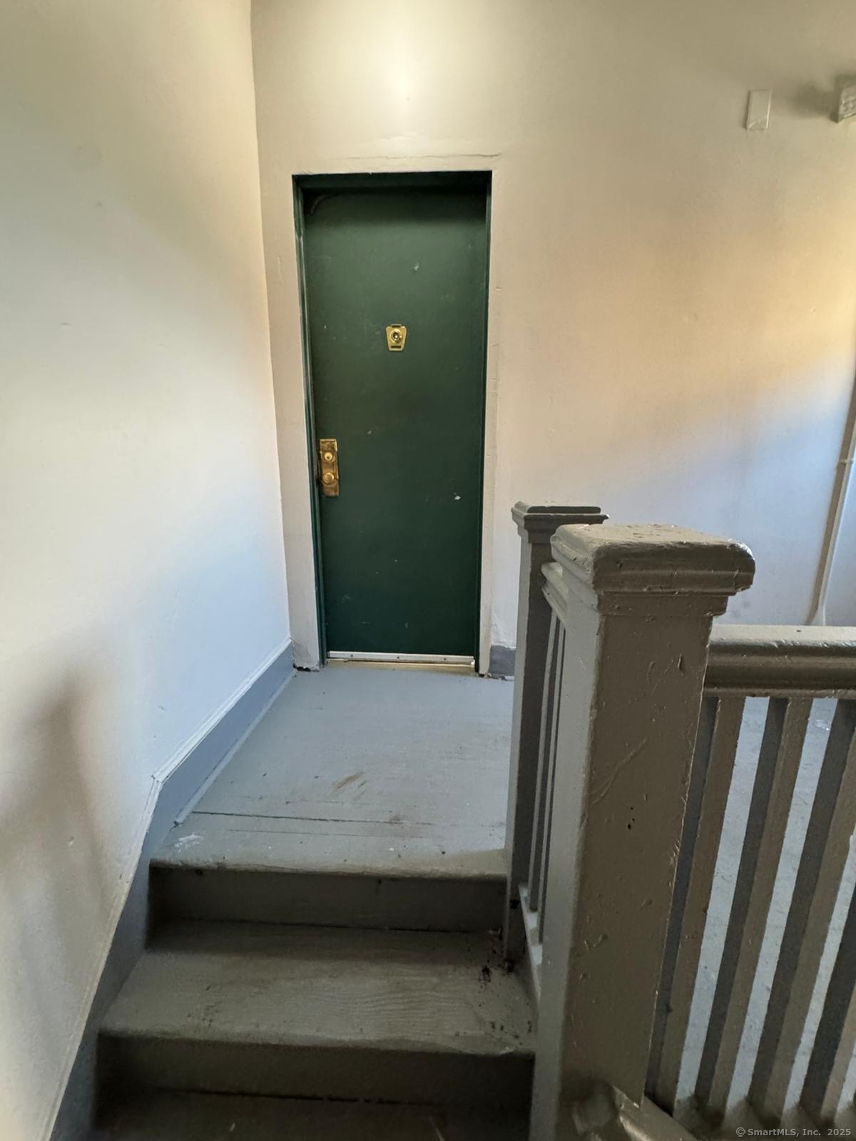 1071 Pembroke Street, Unit 2E Bridgeport, CT 06608 - Photo 8 of 8 a view of entryway