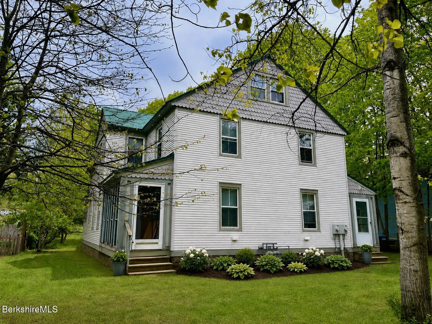 34 Church Street Stockbridge, MA 01262 - Photo 1 of 25 exterior_v2