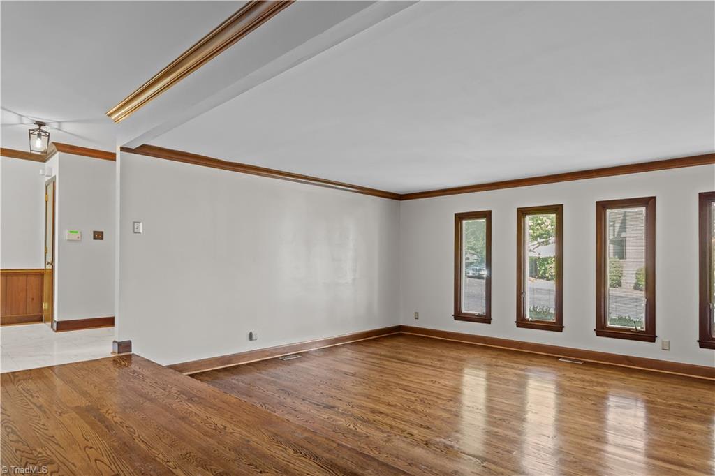4 Ramsgate Court Greensboro, NC 27410 - Photo 4 of 29 Gallery Image 4