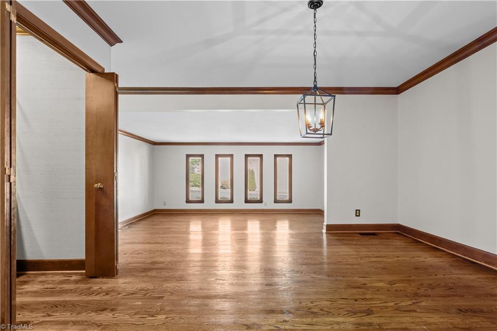 4 Ramsgate Court Greensboro, NC 27410 - Photo 6 of 29 Gallery Image 6