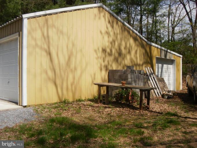 2535 Mayberry Road Westminster, MD 21158 - Photo 7 of 30 Garage 2