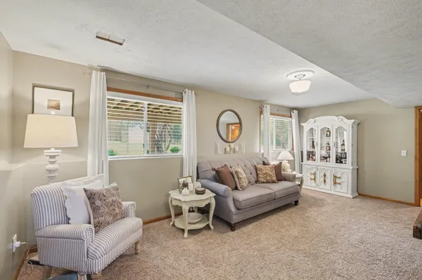 $434,900 | 11548 Holmden Court Northeast, Rockford, MI 49341