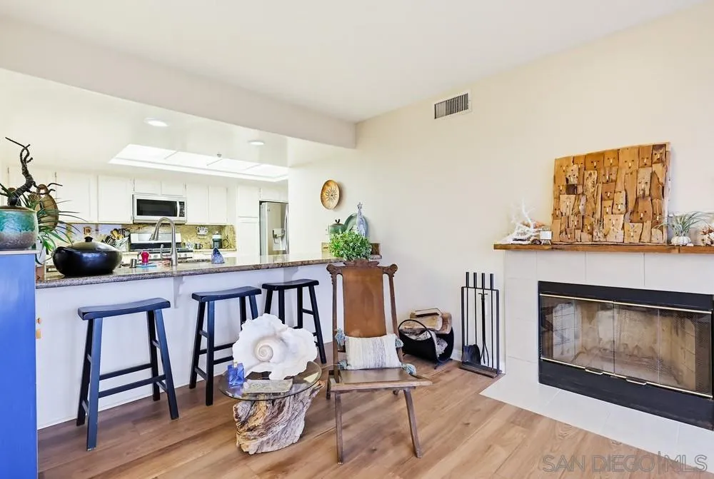 9634 Eucalyptus Street Spring Valley, CA 91977 - Photo 32 of 75 Living Room