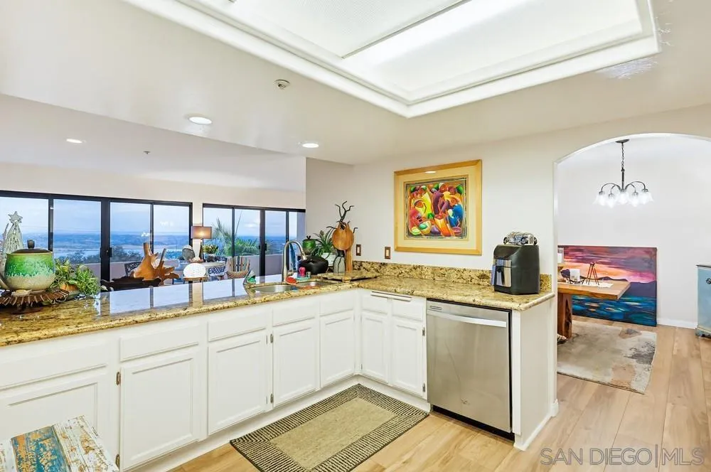 9634 Eucalyptus Street Spring Valley, CA 91977 - Photo 41 of 75 Kitchen