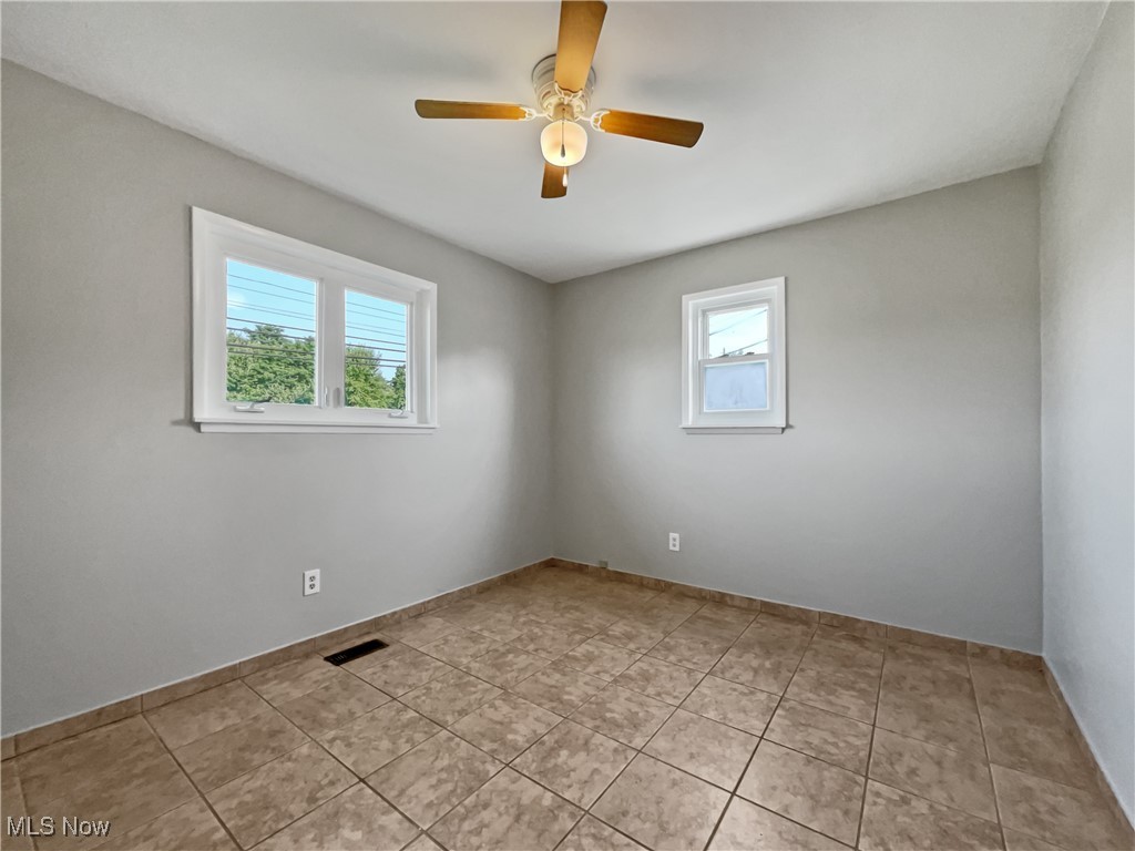 2175 Hubbard Road Madison, OH 44057 - Photo 11 of 13