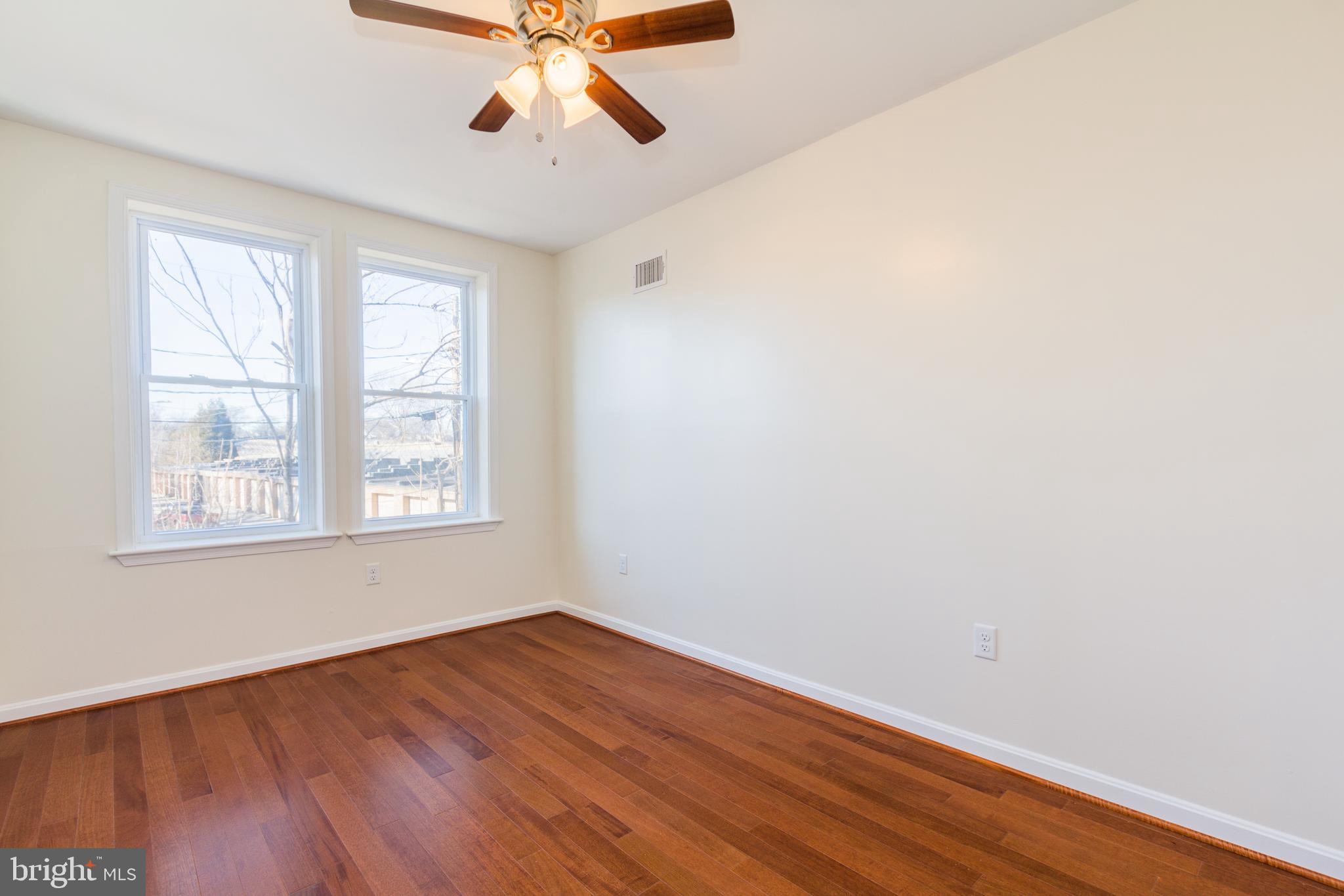 4410 Belair Road Baltimore, MD 21206 - Photo 15 of 27
