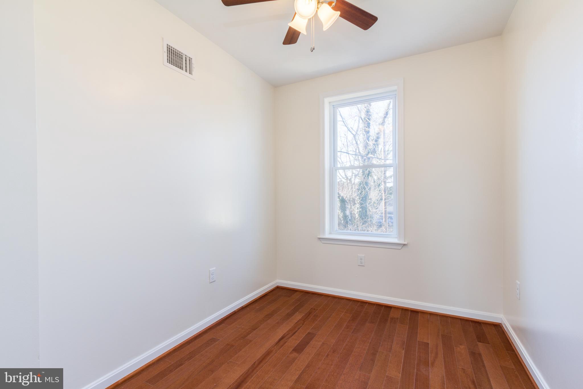 4410 Belair Road Baltimore, MD 21206 - Photo 17 of 27