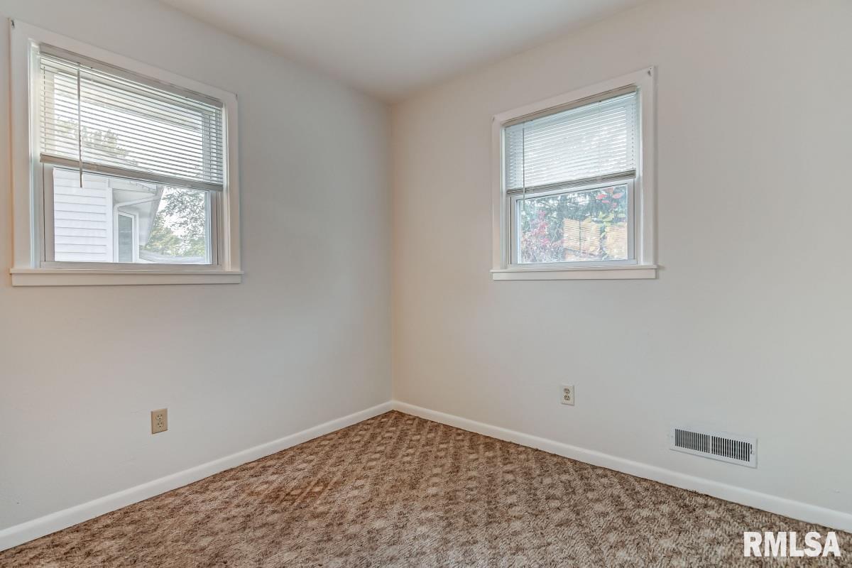 10 Midland Court Springfield, IL 62702 - Photo 18 of 35
