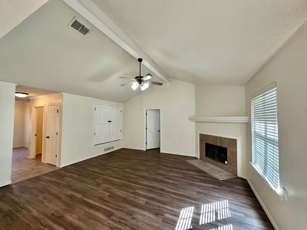 $1,400 | 1907 79th Street, Lubbock, TX 79423
