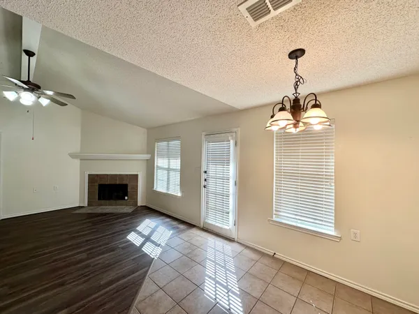 $1,400 | 1907 79th Street, Lubbock, TX 79423