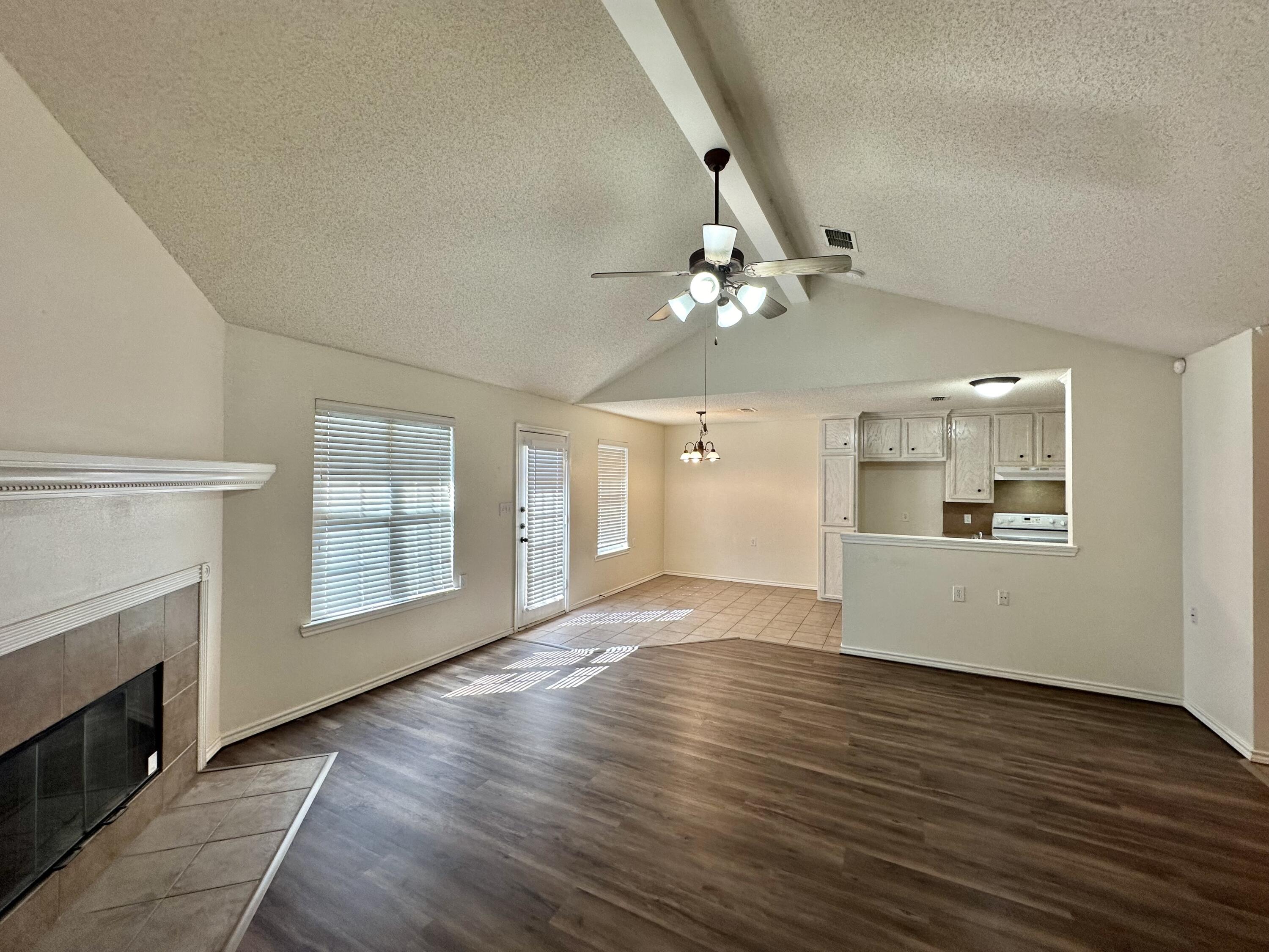 1907 79th Street Lubbock, TX 79423 - Photo 8 of 20 original (5)