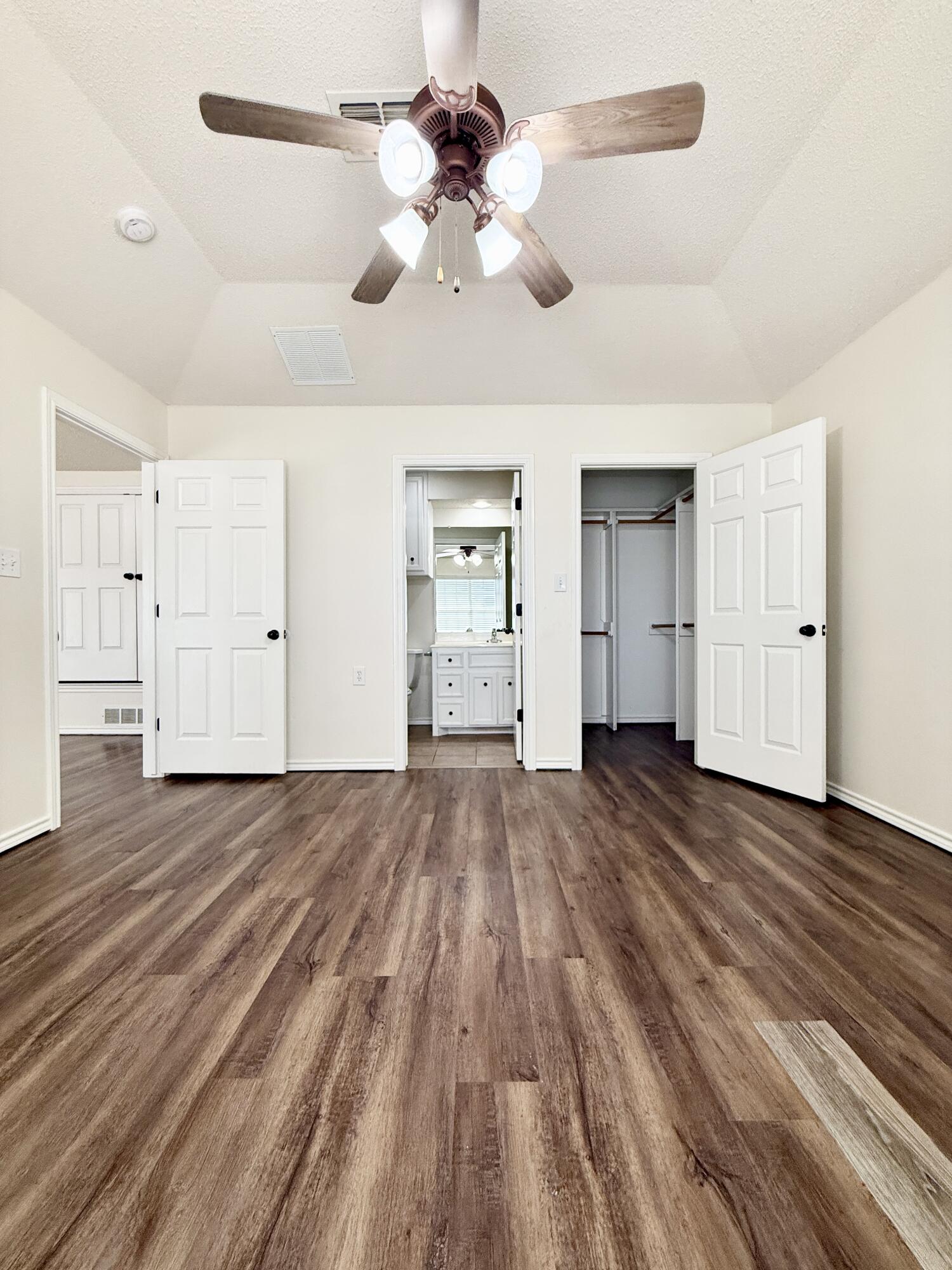 1907 79th Street Lubbock, TX 79423 - Photo 9 of 20 20260319_194832904_iOS