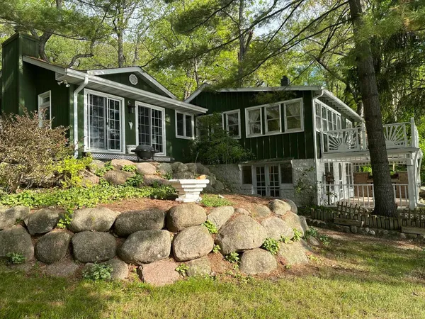 $539,900 | 10488 North East Riverview, Edgerton, WI 53534