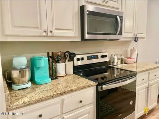 $1,800 | 23 Cosmos, Hattiesburg, MS 39402